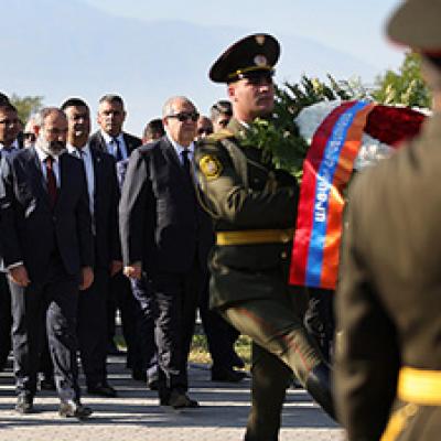 ՓԱՇԻՆՅԱՆԸ ԵՌԱԲԼՈՒՐ Է ԳՆԱՑԵԼ ՍԵԼՖԻԻ ՀԱՄԱՐ