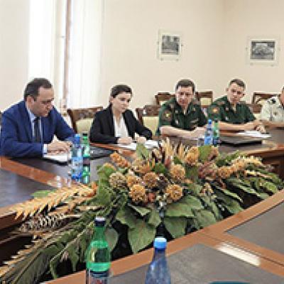 ՀՀ ՄԻՊ-Ը ՊՆ-ում օտարերկրյա Ռազմական կցորդներին է ներկայացրել իրավիճակը